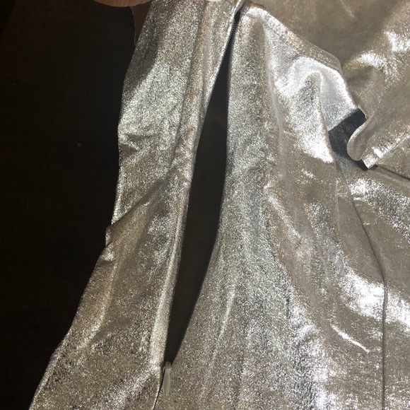 Women’s Off-Shoulder Dress Up Top! - Picture 5 of 6